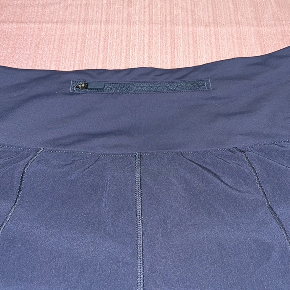 Lululemon scallop shorts - Picture 6 of 6